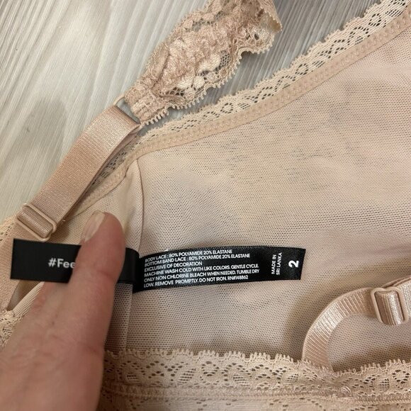 Lot Of 2 Torrid Size 2 2X Bralette Lace No Wire - Picture 7 of 11